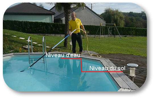 Aspirateur de piscine hors sol.